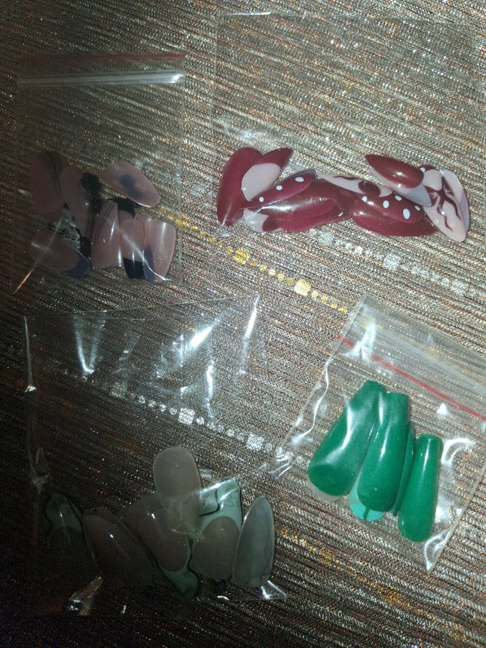 Fake nails